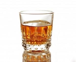 50 g of cognac alcohol for the treatment of varicose veins